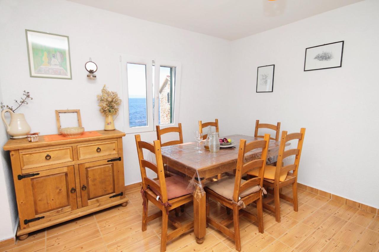 Seaside House For Families With Children Cove Tvrdni Dolac, Hvar - 2057 Gdinj Esterno foto