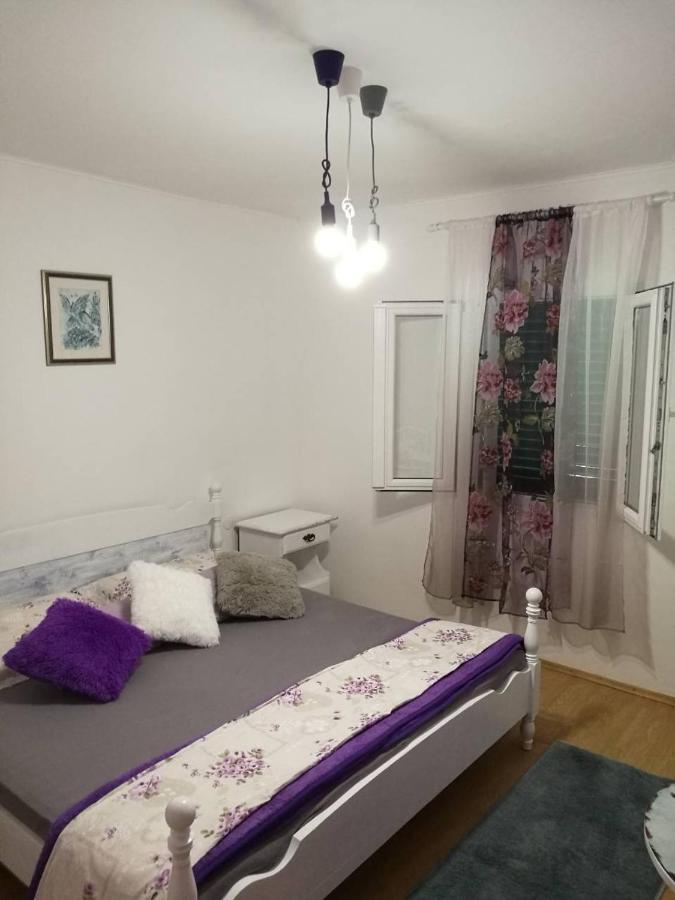 Seaside House For Families With Children Cove Tvrdni Dolac, Hvar - 2057 Gdinj Esterno foto